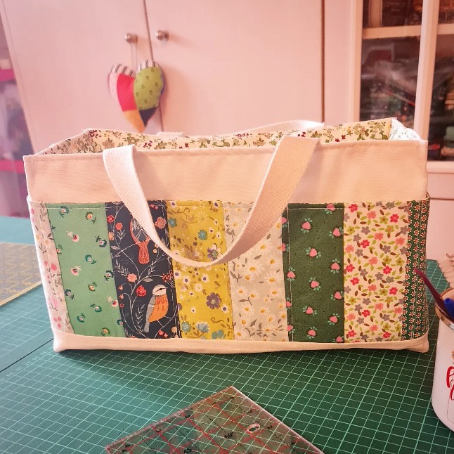 GUS TOOL BAG with flowers lining